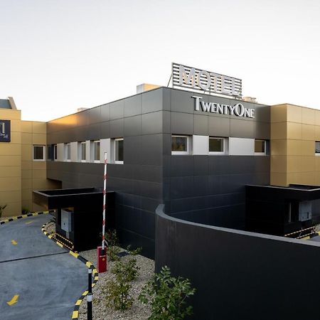 Motel Twentyone Gondomar  Exteriör bild